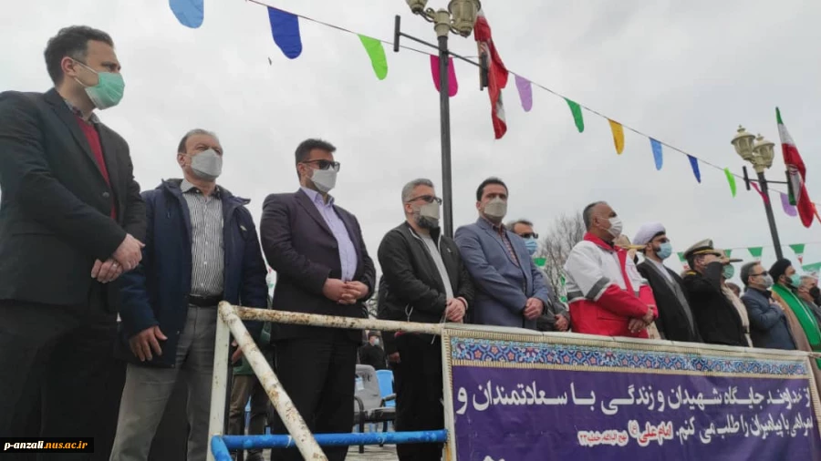 مراسم سالروز دوازده بهمن 1400 و گلزیزان مزار شهدای گمنام و رژه ناوگان نیروی دریایی 14