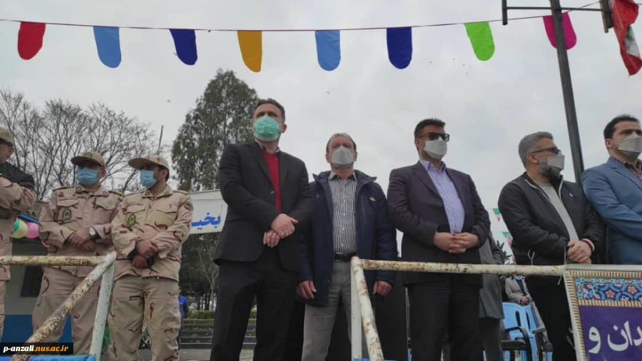 مراسم سالروز دوازده بهمن 1400 و گلزیزان مزار شهدای گمنام و رژه ناوگان نیروی دریایی 15