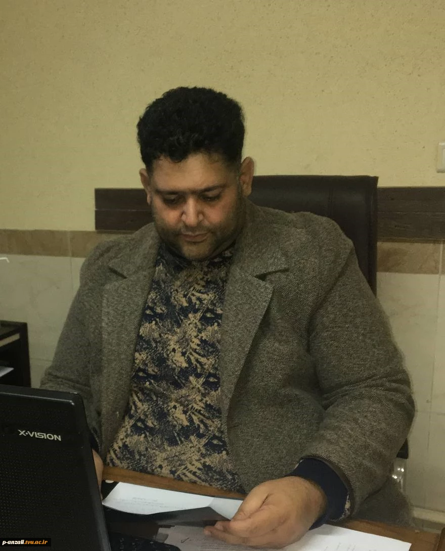 کارکنان اداره 2