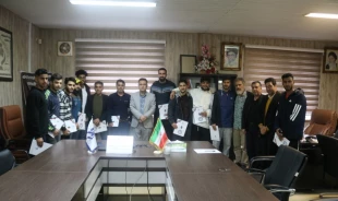 تقدیر از کادر فنی و بازیکنان تیم فوتسال آموزشکده، قهرمان مسابقات دانشجویان دانشگاه فنی و حرفه ای استان گیلان 16
