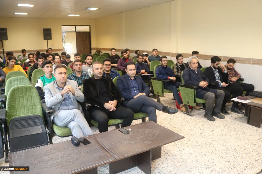 برگزاری جلسه معارفه و توجیه دانشجویان نوورود در رشته های مکانیک خودرو و ساخت وتولید 2