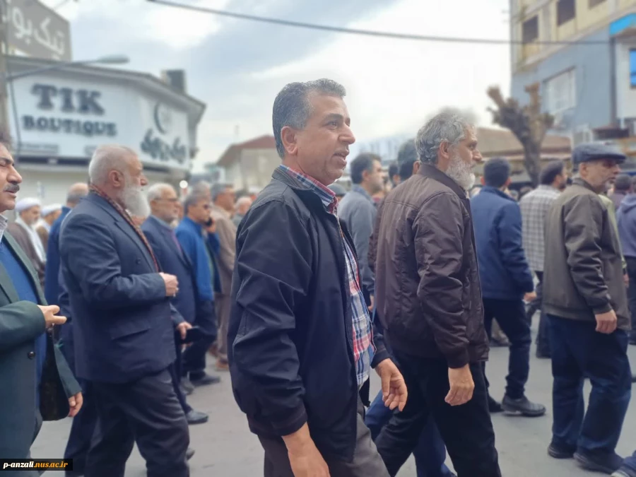 حضور همکاران آموزشکده ملی مهارت  بندر انزلی (شهید خدادادی)  در راهپیمایی روز جهانی قدس
 2