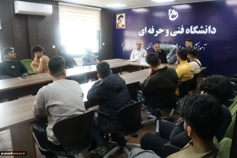 برگزاری جلسه انجمن علمی  رشته الکتروتکنیک آموزشکده ملی مهارت  بندر انزلی(شهید خدادادی)
 4