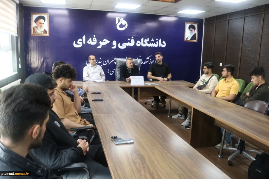 برگزاری جلسه انجمن علمی  رشته الکتروتکنیک آموزشکده ملی مهارت  بندر انزلی(شهید خدادادی)
 5