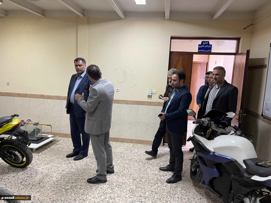 جلسه شورای اداری با حضور آقای دکتر سعید رحمت زاده نماینده معین شهرستان بندر انزلیدر مجلس شورای اسالمی همزمان با هفته آموزش و گرامیداشت روز معلّم 7