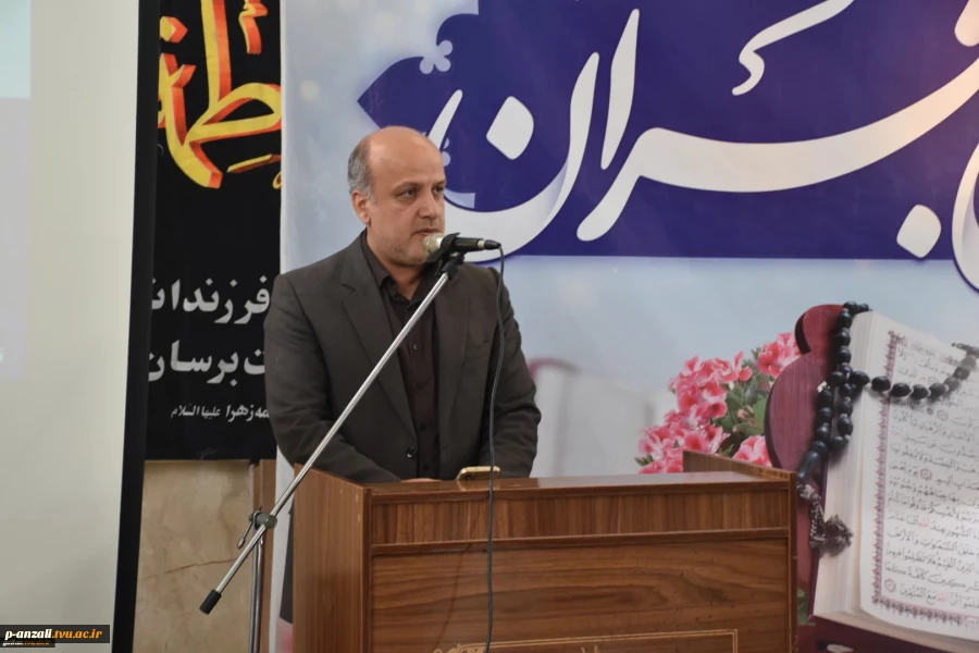 به مناسبت هفته قرآن و عترت:
محفل انس با قرآن دانشگاه ها و مراکز آموزش عالی استان گیلان به میزبانی دانشگاه ملی مهارت استان گیلان برگزار شد 3