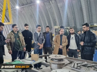 بازدید علمی دانشجویان کامپیوتر آموزشکده ملی مهارت بندرانزلی از دهکده نوآوری و فناوری فشتام
 5