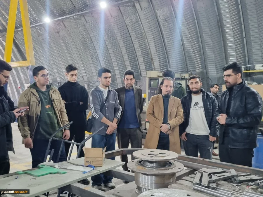 بازدید علمی دانشجویان کامپیوتر آموزشکده ملی مهارت بندرانزلی از دهکده نوآوری و فناوری فشتام
 5