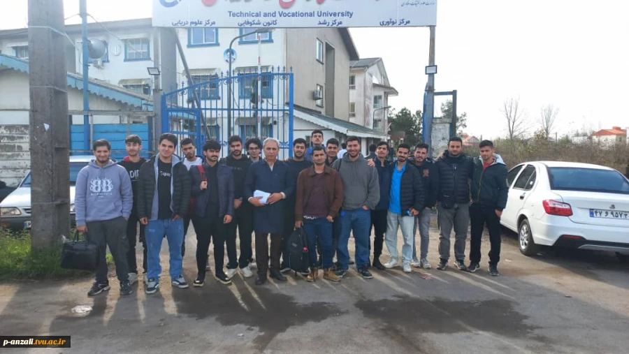 بازدید علمی دانشجویان ساخت و تولید از شرکت های ماشین سازی کاسپین و قطب صنعت شمال به مناسبت هفته پژوهش 5