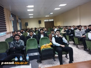 کارگاه آموزشی «آشنایی با Fire and Safety Plan شناورها» ویژه دانشجویان رشته‌های ناوبری و مکانیک موتورهای دریایی به مناسبت هفته پژوهش
 4